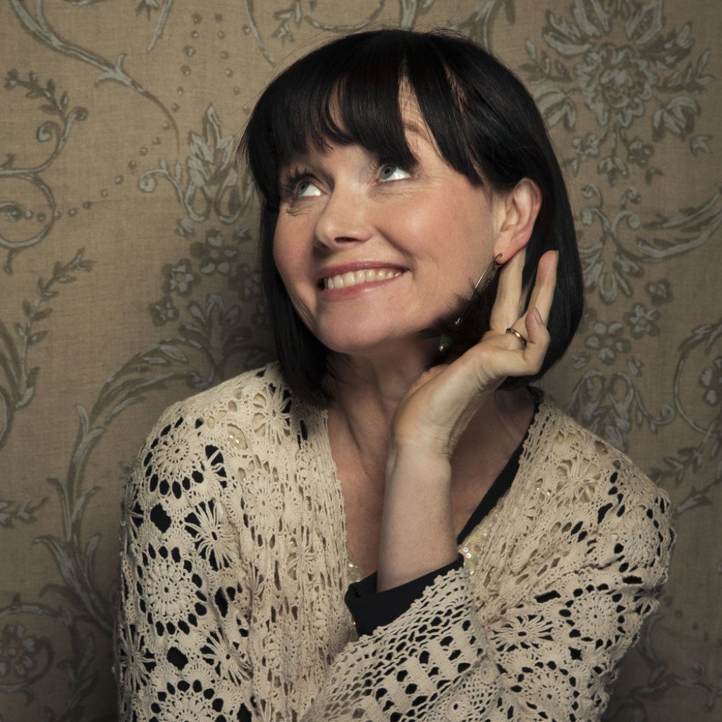 Essie Davis  Photoshoot