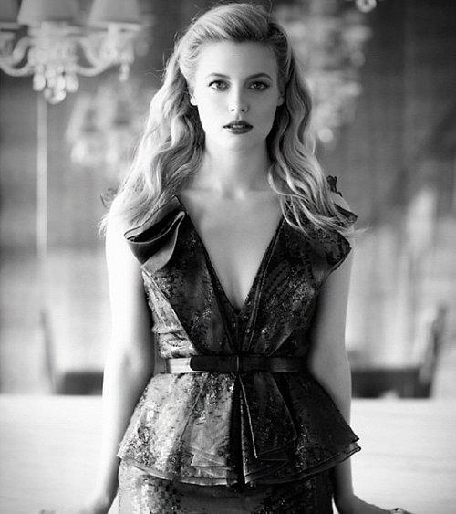 Gillian Jacobs  Photoshoot