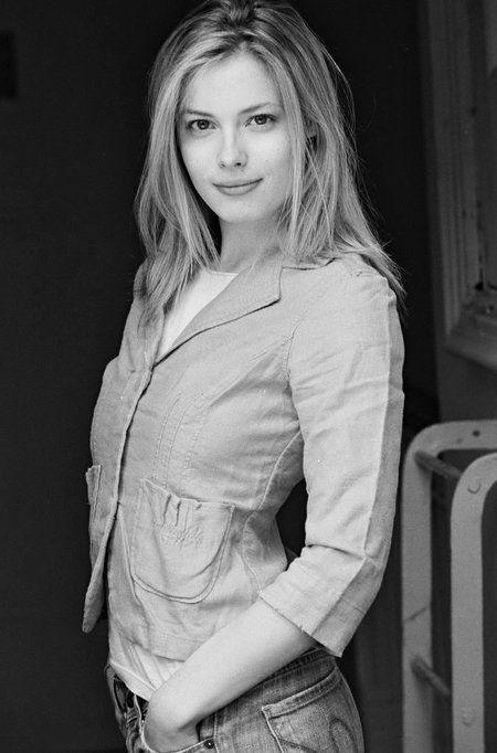 Gillian Jacobs  Photoshoot