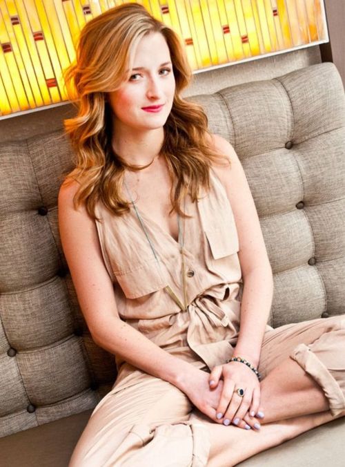 Grace Gummer Sexy and Hottest Photos , Latest Pics