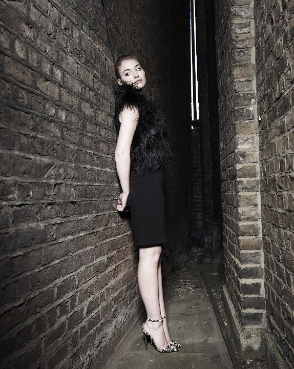 Imogen Poots Leg Photoshoot