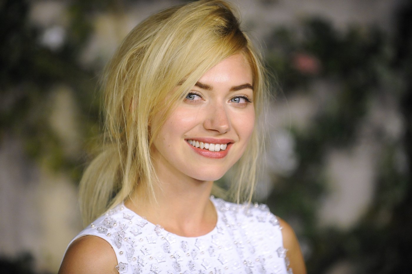 Imogen Poots  Photoshoot