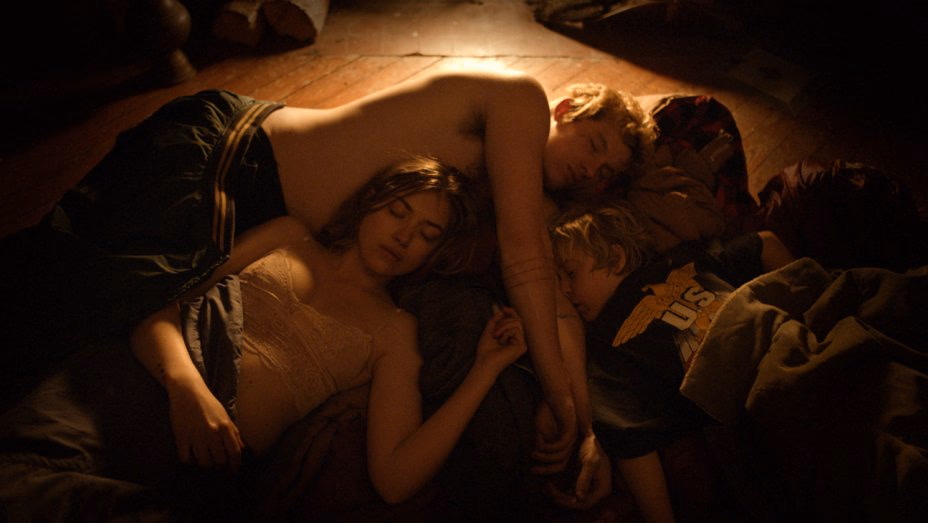 Imogen Poots Leg Photoshoot