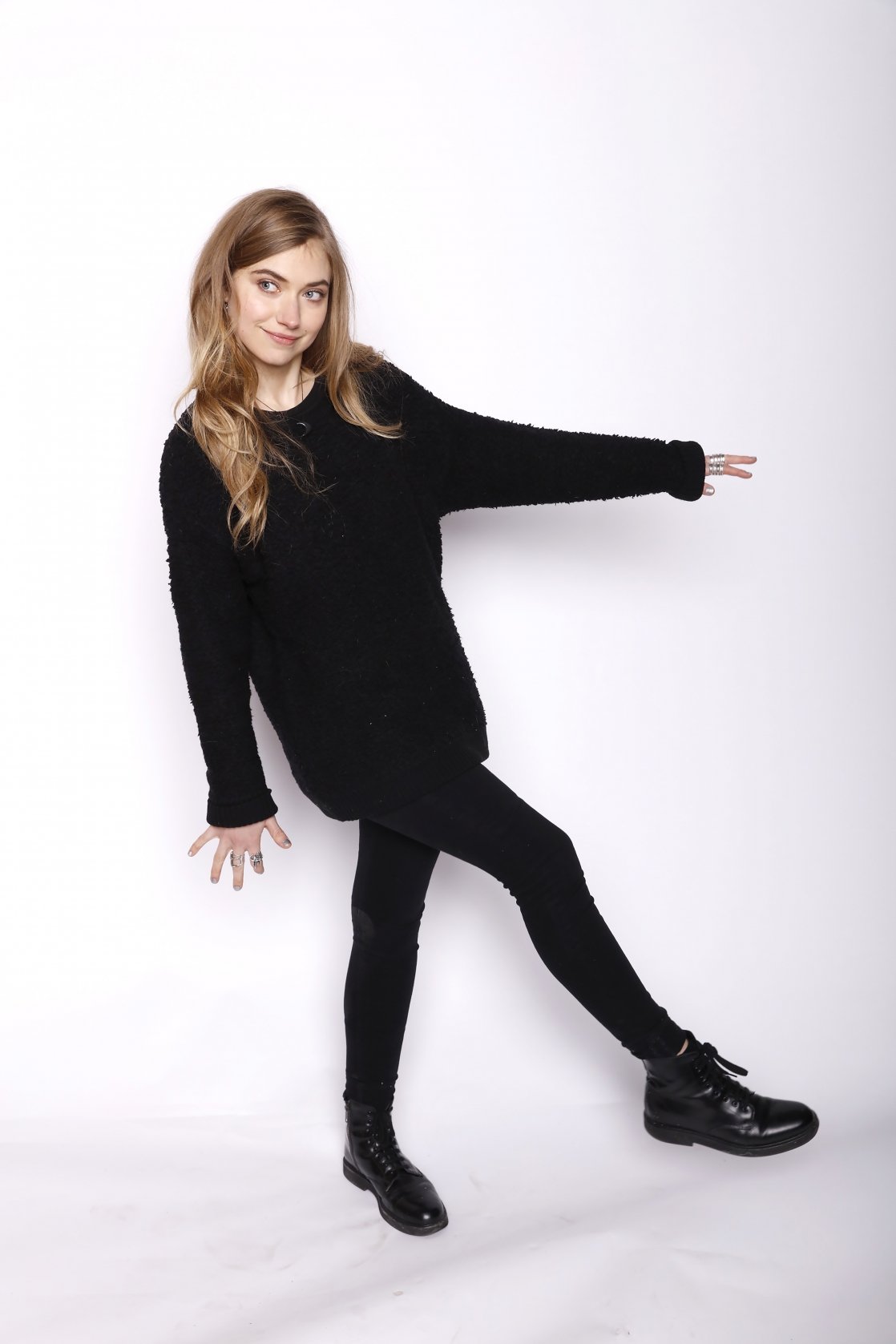 Imogen Poots Leg Photoshoot