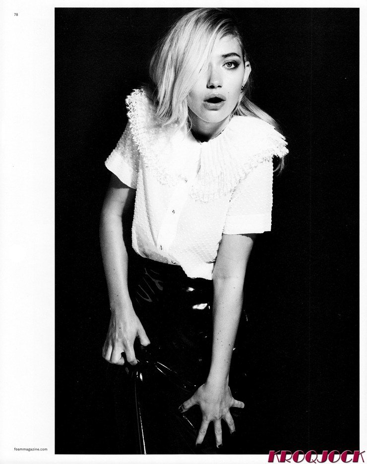 Imogen Poots  Photoshoot