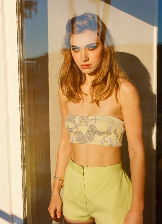 Imogen Poots Leg Photoshoot