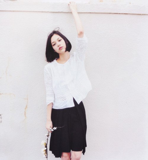 Kiko Mizuhara Leg Photoshoot