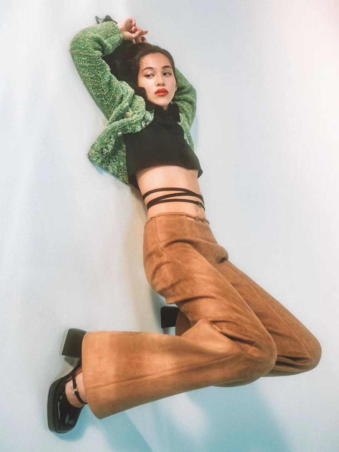 Kiko Mizuhara Leg Photoshoot