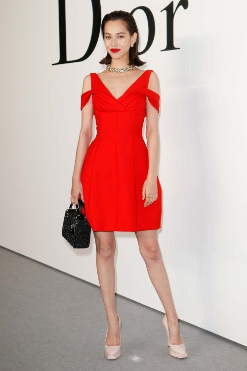 Kiko Mizuhara Leg Photoshoot