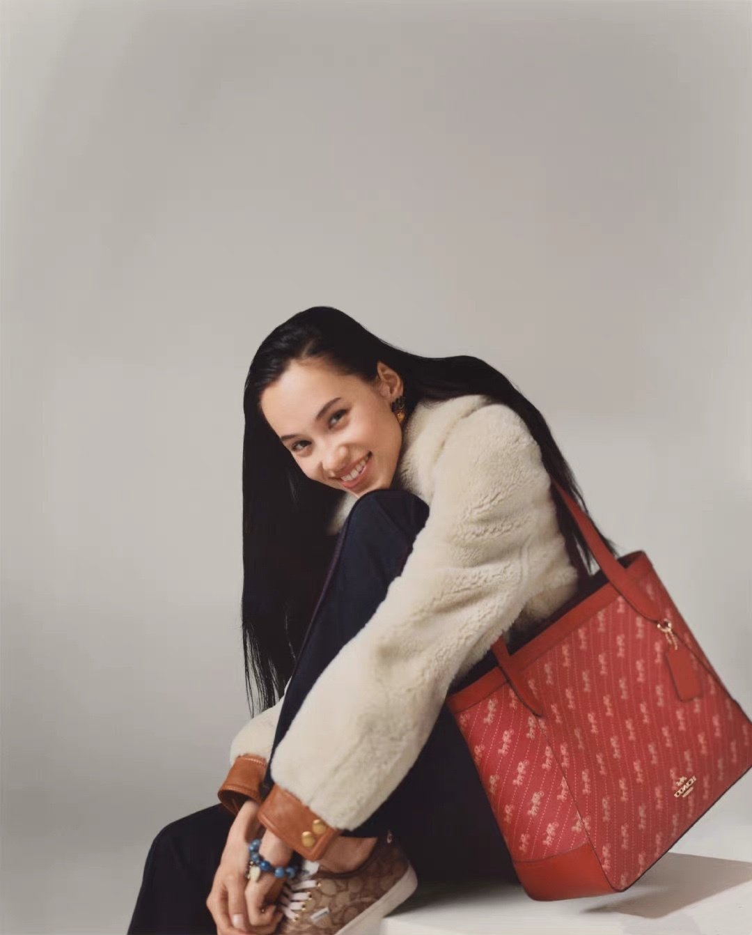 Kiko Mizuhara Leg Photoshoot