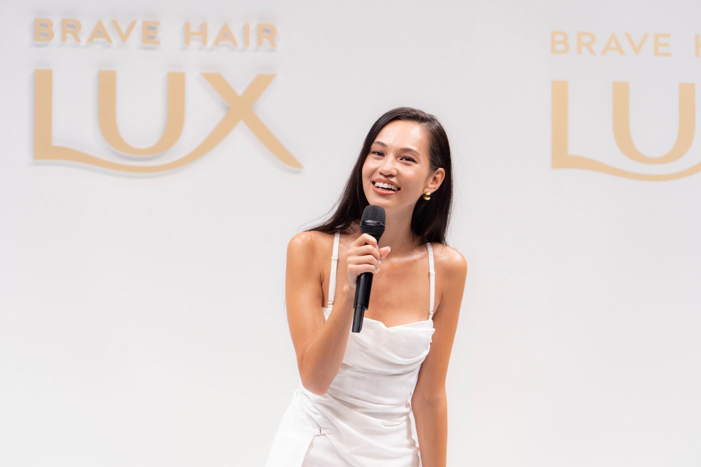 Kiko Mizuhara Leg Photoshoot