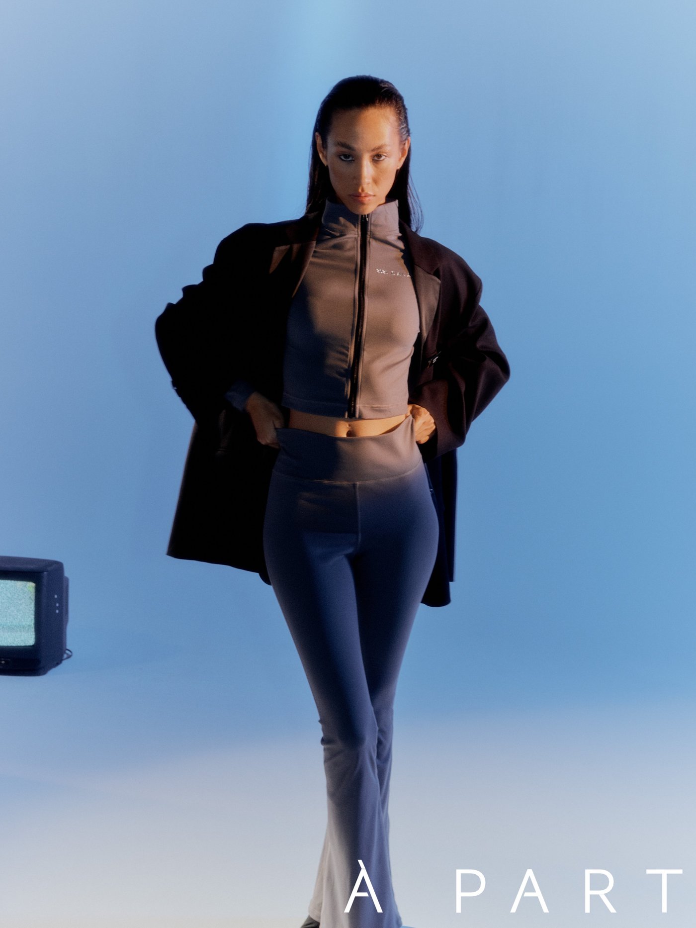 Kiko Mizuhara Leg Photoshoot