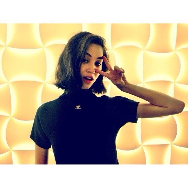 Kiko Mizuhara Leg Photoshoot