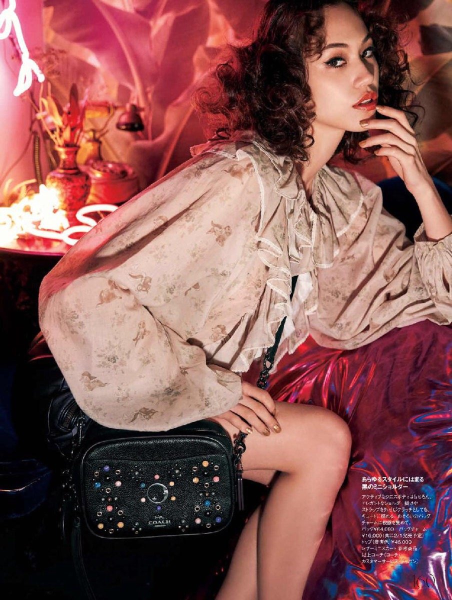 Kiko Mizuhara Leg Photoshoot