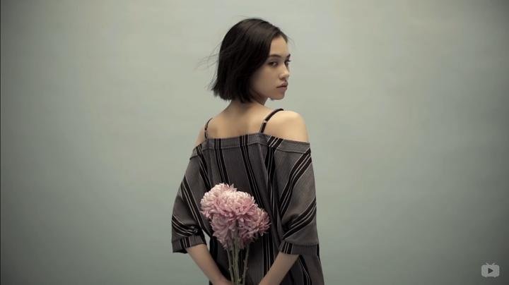 Kiko Mizuhara Leg Photoshoot