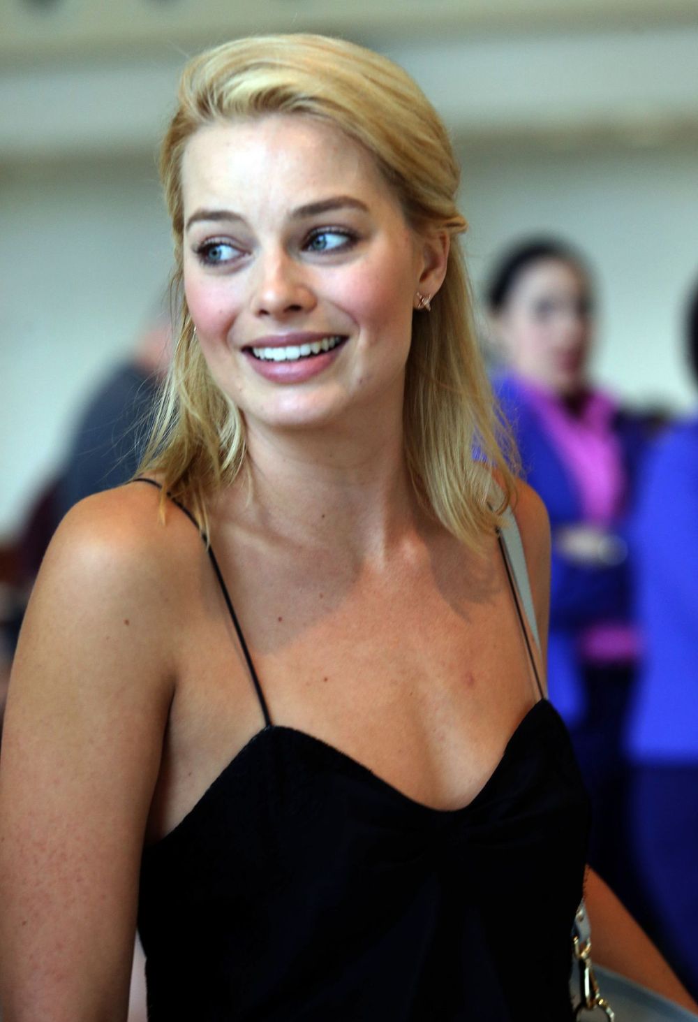 Margot Robbie Sexy and Hottest Photos , Latest Pics