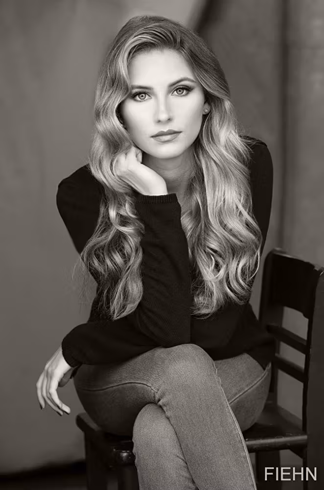 Mary Kate Malat  Photoshoot