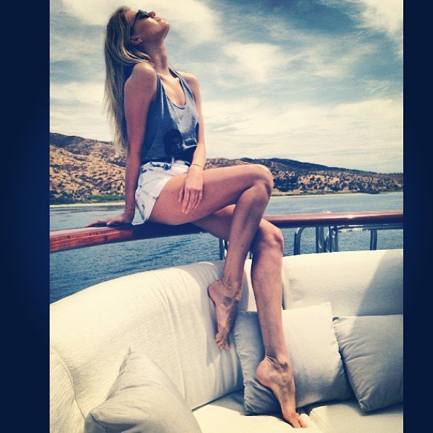 Maryna Linchuk Leg Photoshoot