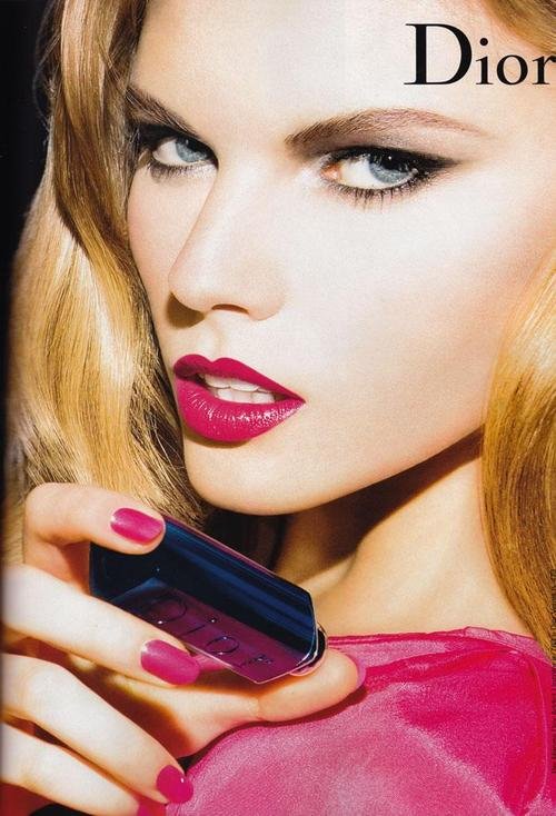 Maryna Linchuk  Photoshoot
