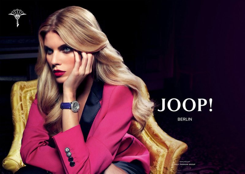 Maryna Linchuk Leg Photoshoot