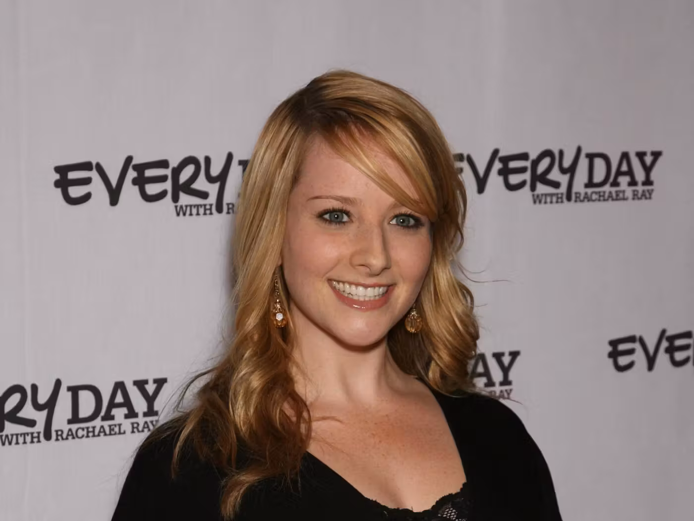 Melissa Rauch  Photoshoot