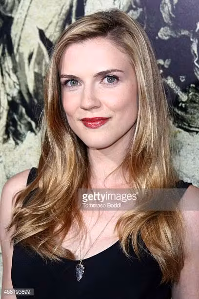 Sara Canning  Photoshoot