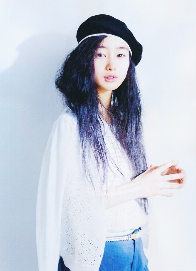 Shioli Kutsuna  Photoshoot