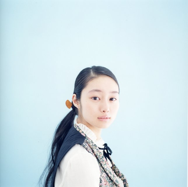 Shioli Kutsuna  Photoshoot