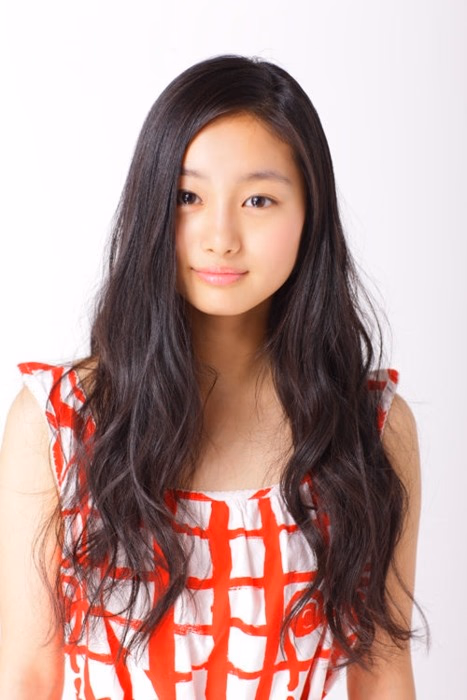Shioli Kutsuna Leg Photoshoot