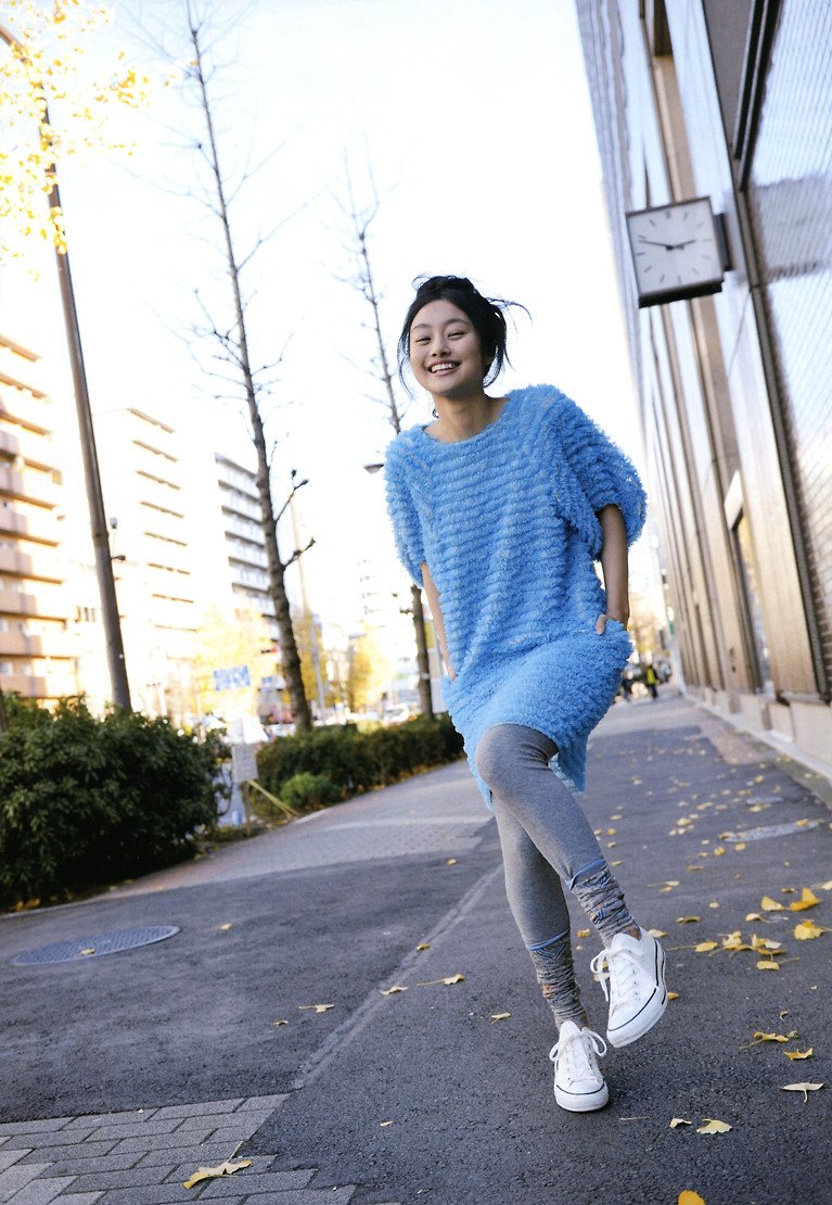 Shioli Kutsuna  Photoshoot