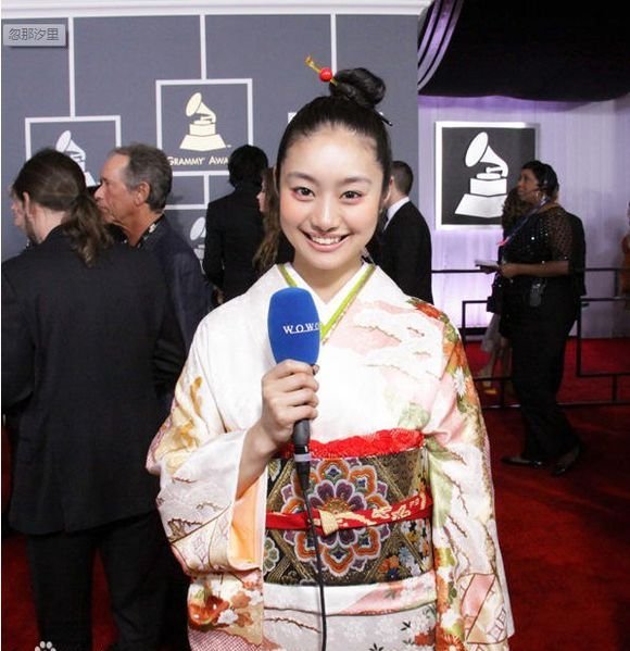 Shioli Kutsuna  Photoshoot