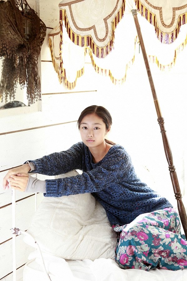 Shioli Kutsuna  Photoshoot