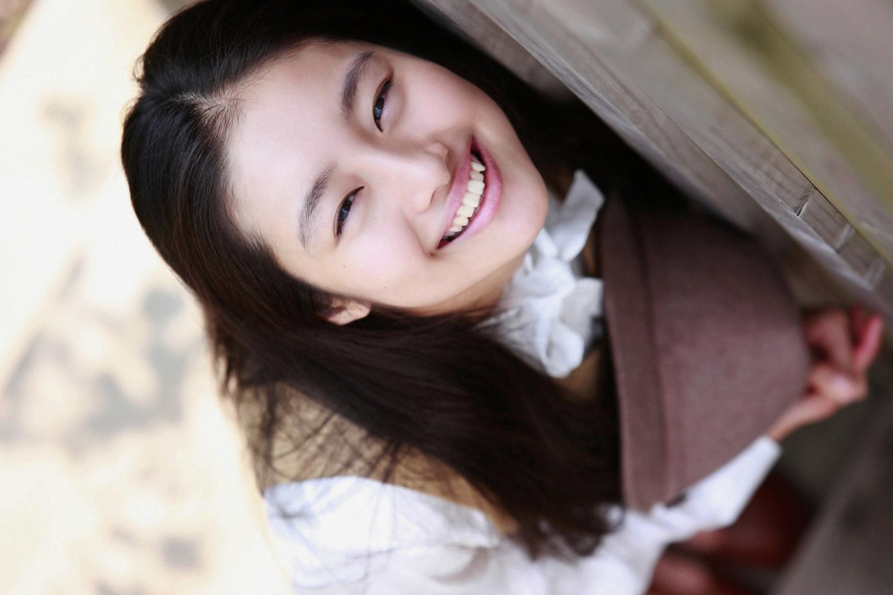 Shioli Kutsuna  Photoshoot