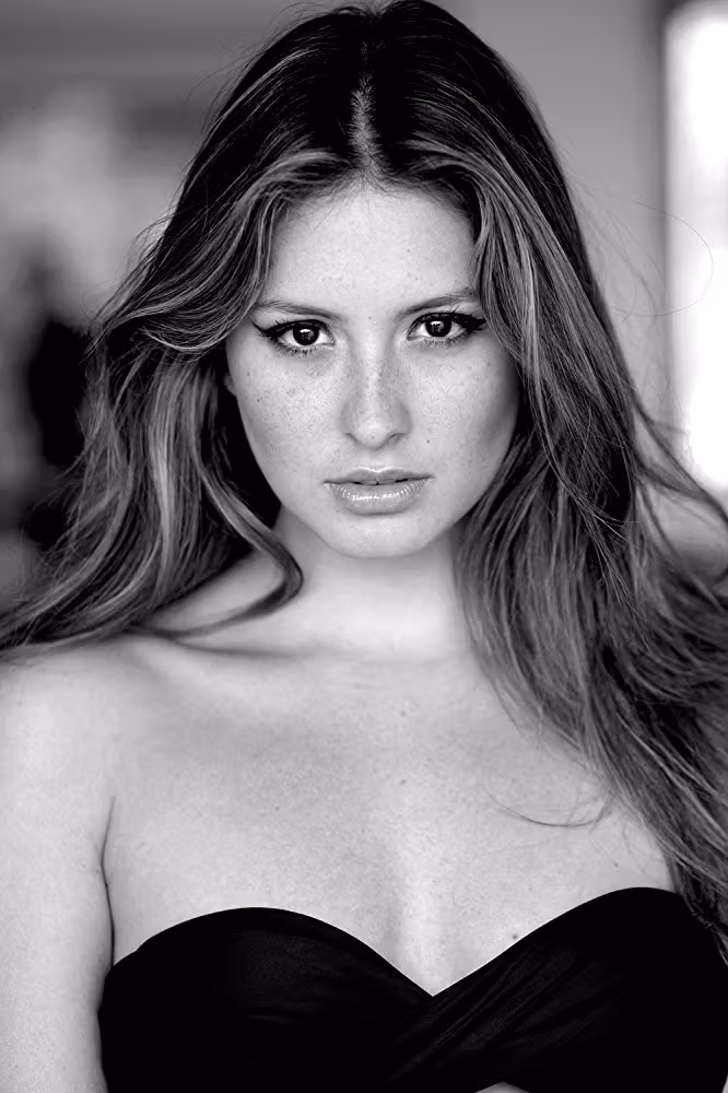 Taliana Vargas  Photoshoot