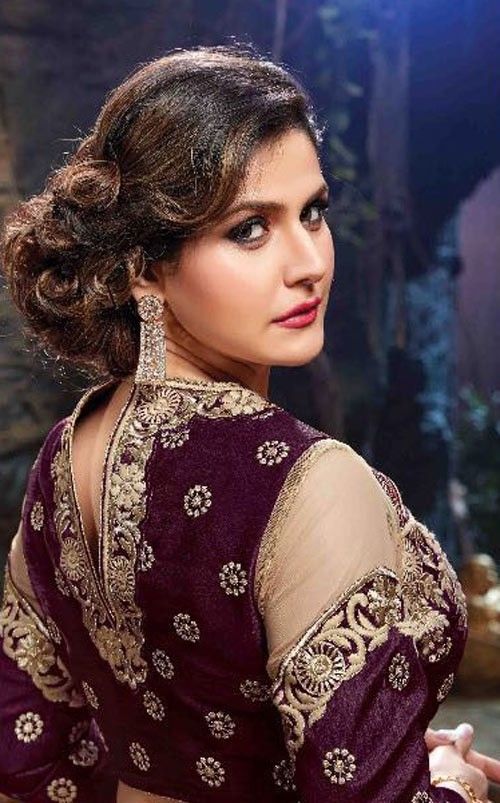 Zareen Khan Sexy and Hottest Photos , Latest Pics
