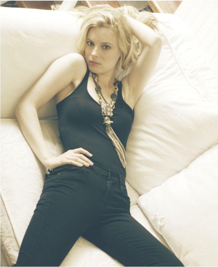 Gillian Jacobs Sexy and Hottest Photos , Latest Pics