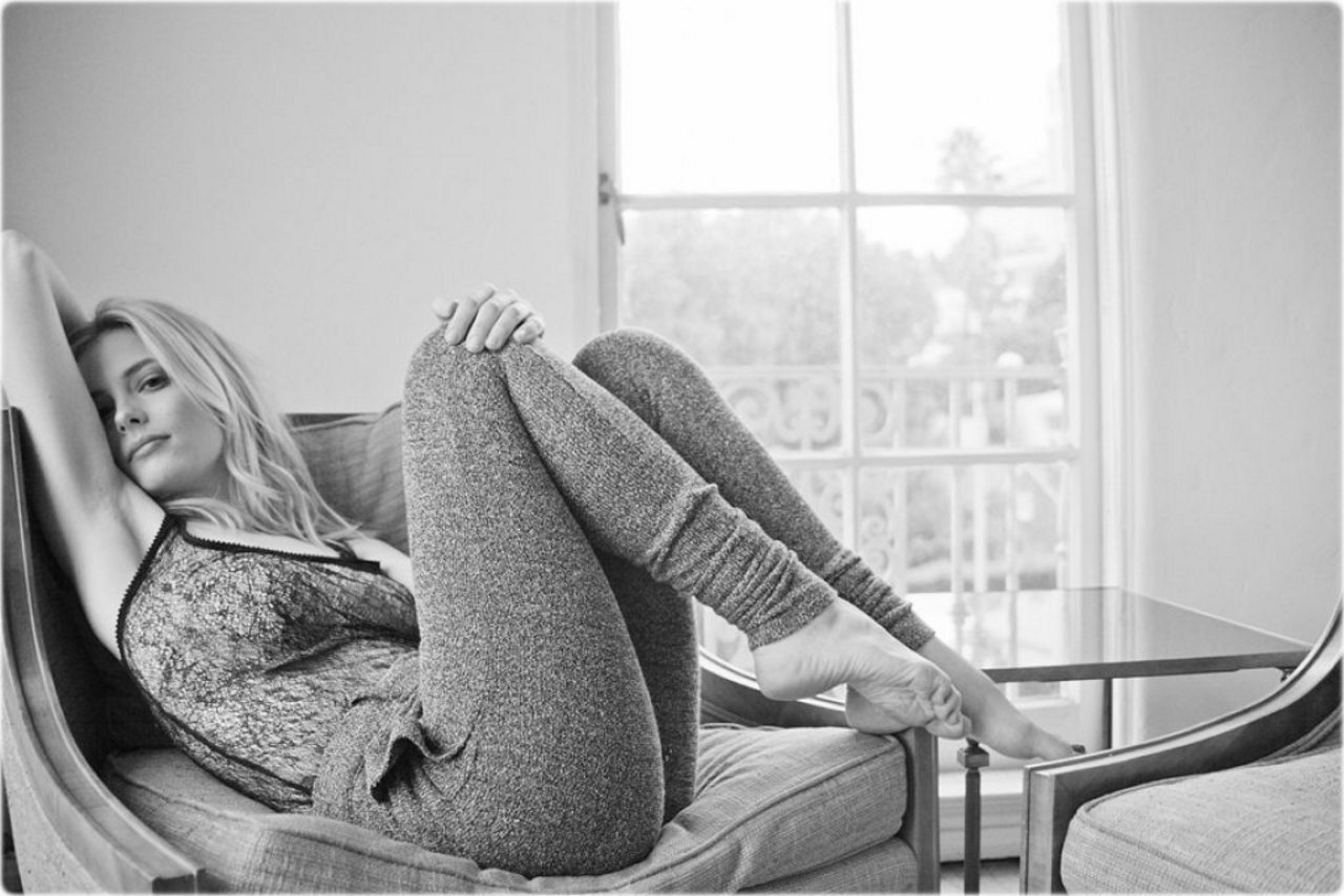 Gillian Jacobs  Photoshoot