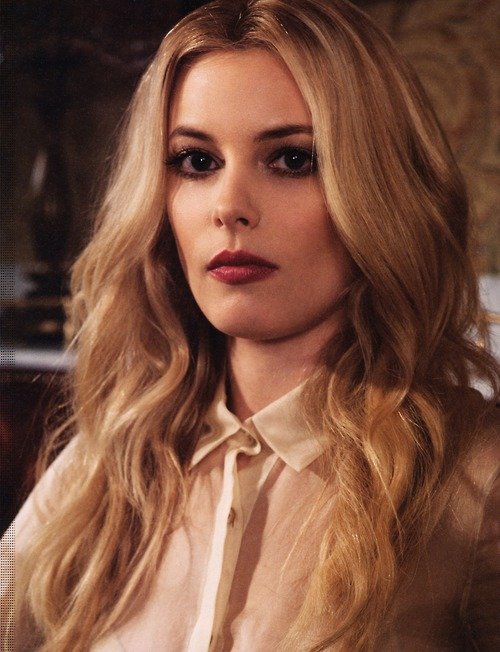 Gillian Jacobs  Photoshoot