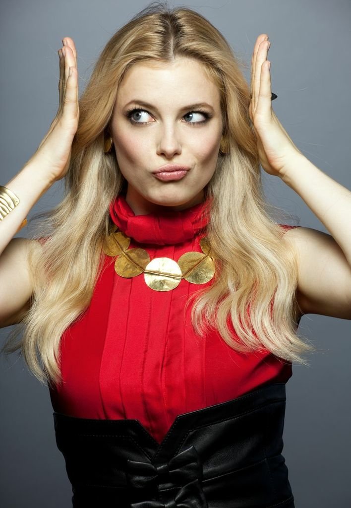 Gillian Jacobs  Photoshoot