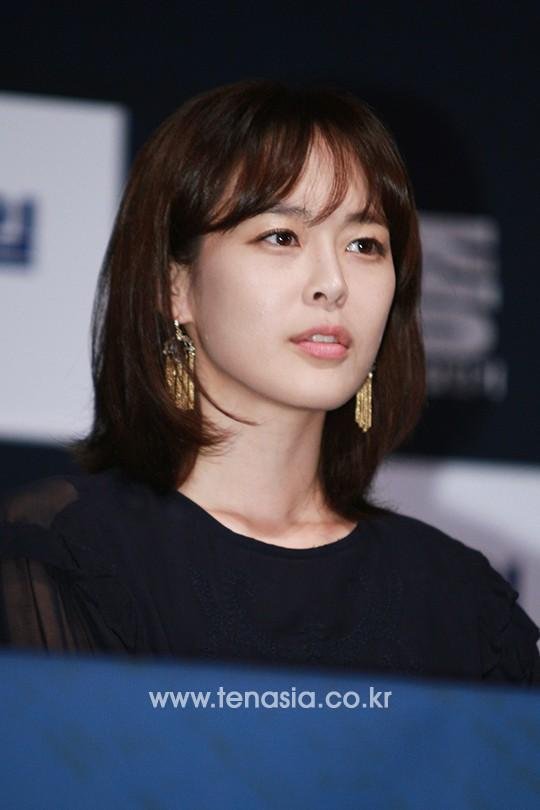 Lee Hana  Photoshoot