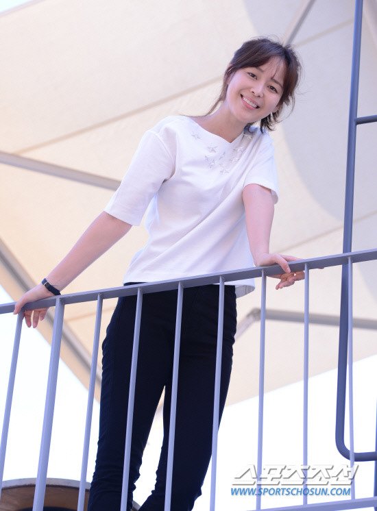 Lee Hana  Photoshoot