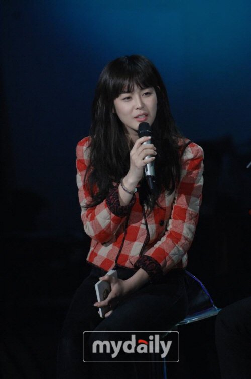 Lee Hana  Photoshoot