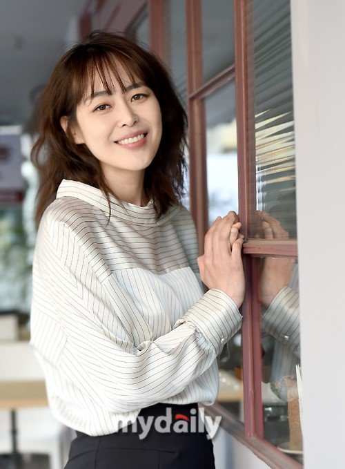 Lee Hana  Photoshoot