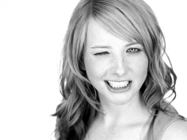 Melissa Rauch  Photoshoot