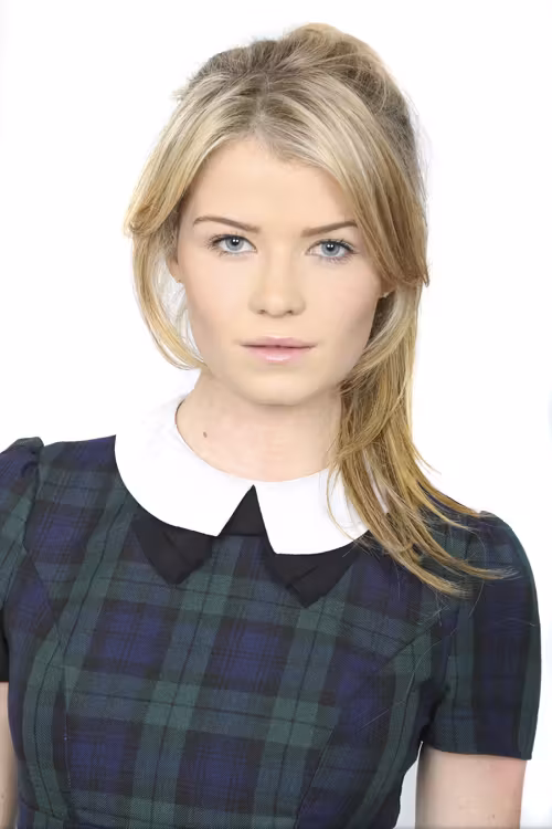 Sophie Vavasseur  Photoshoot