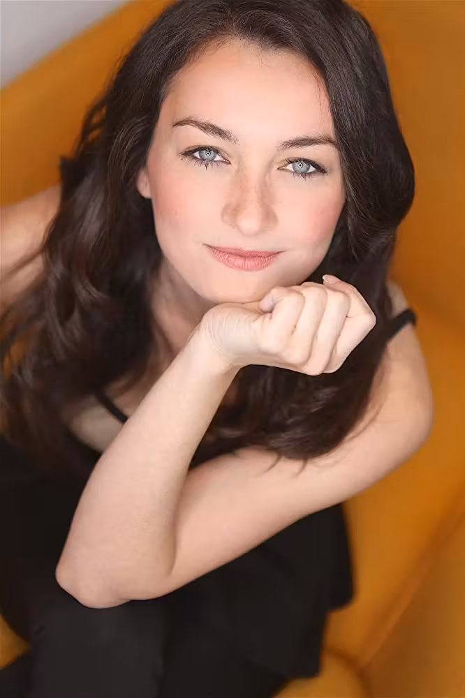 Ann Pirvu  Photoshoot