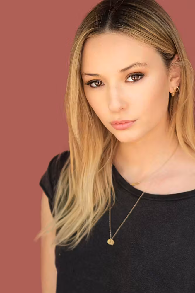 Caitlin Harris  Photoshoot