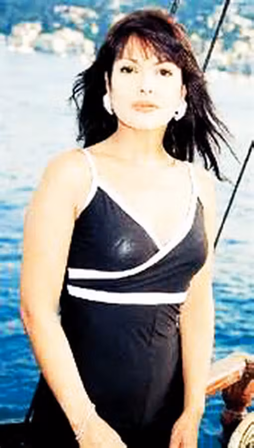 Aydan Sener  Photoshoot