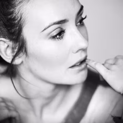 Claire Cooper  Photoshoot