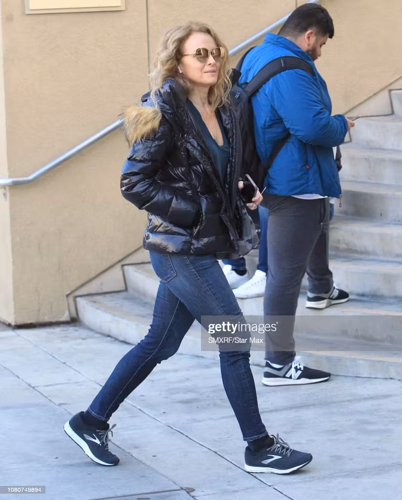 Dina Meyer  Photoshoot